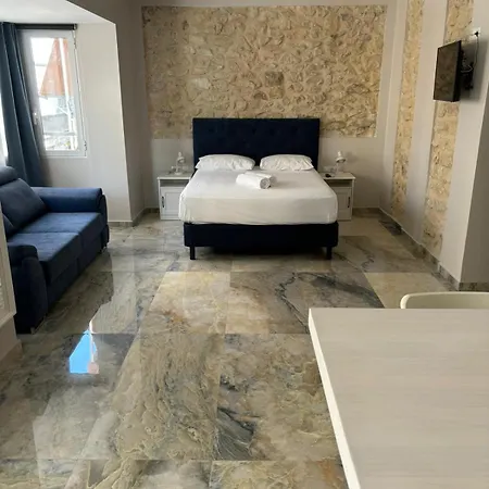 Arena Apartman *